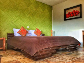  Hotel Posada Jarritos  Сьюдад-Де-Куэцалан